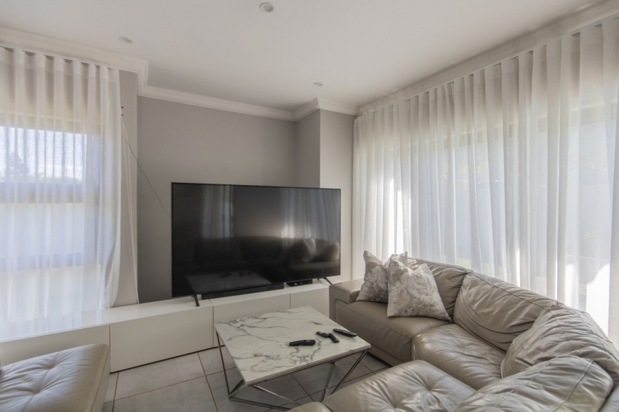 4 Bedroom Property for Sale in Melodie North West